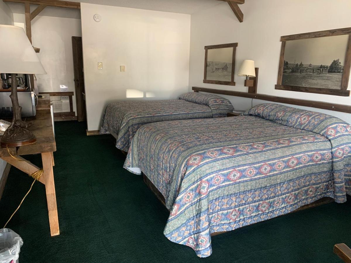 גרנזי Bunkhouse Motel מראה חיצוני תמונה
