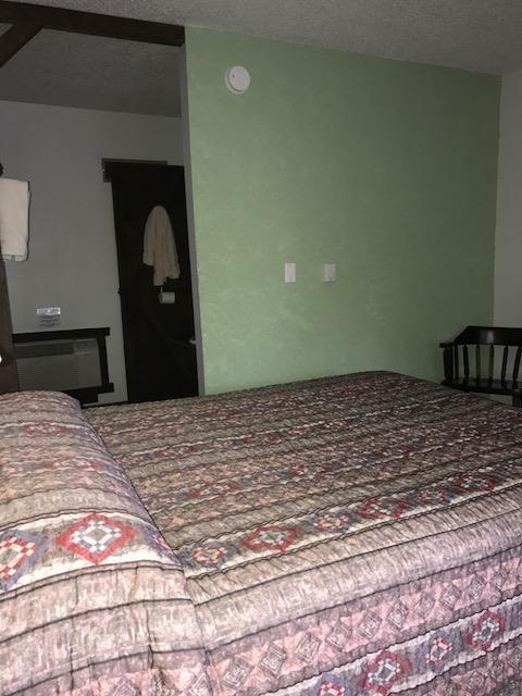 גרנזי Bunkhouse Motel מראה חיצוני תמונה